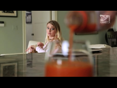 ❤️ Cov ntxhais kub nrog lub mis loj thiab nruj pussy tau txais qaib los ntawm kev poob, tab sis nyuaj heev ❤️  Porn video  ntawm hmn.pinkporno.ru%  ﹏