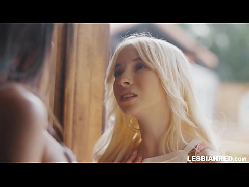 ❤️ Tus ntxhais los tsev ob peb hlis tom qab thiab xaus rau noj nws tus niam txiv lub pussy ❤️  Porn video  ntawm hmn.pinkporno.ru%  ﹏